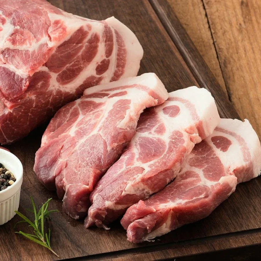 [네이버] 국내산 한돈 목살 1kg 냉장 (멤버십 20,400원/무배)