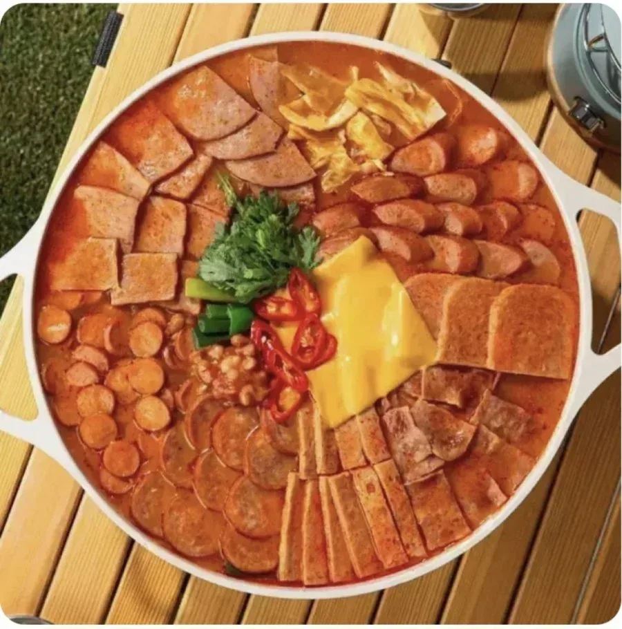 [11번가] 원팩쿠캣 점보 햄폭탄 부대찌개 1.5kg (12,880원 / 무배)